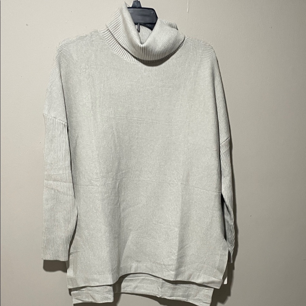 Cozy Gray Turtleneck Sweater